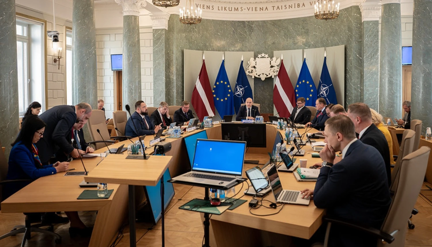 Латвія готує національні обмеження проти Усманова і Фрідмана після рішення ЄС