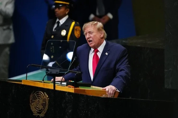 Трамп в ООН назвав ключові цифри закону Грема: 100% мит і підпис 18 вересня