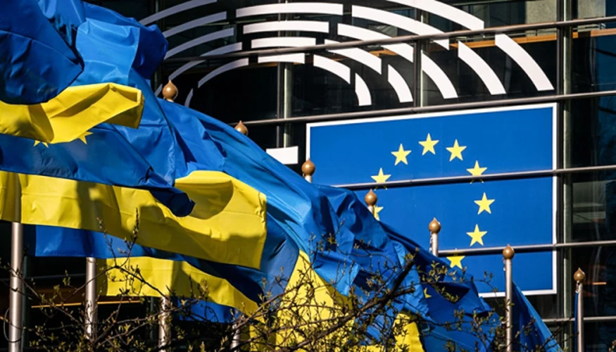 ЄС перерахував Україні 1,24 млрд євро на безпілотники та ракети