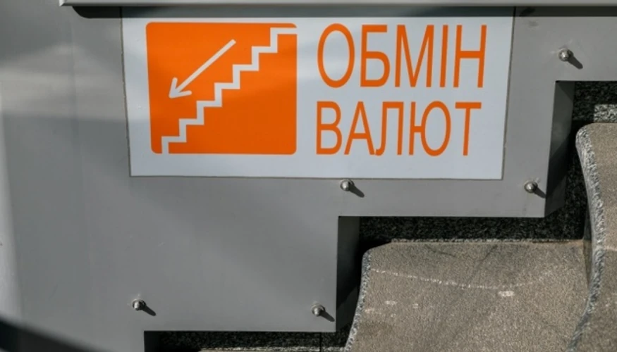 Нацбанк ухвалив курс на 20 жовтня: долар зріс до 45,00 грн, євро — до 50,53