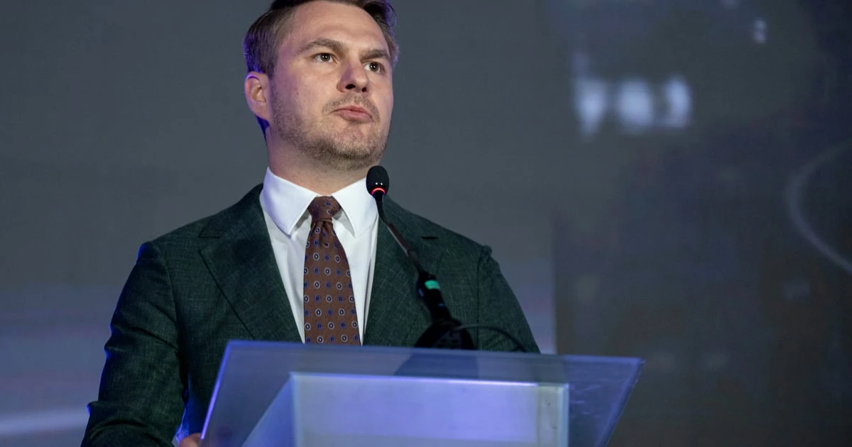 Хронологія заяви Кравченка про групу, виїзд із України та затримання у Відні